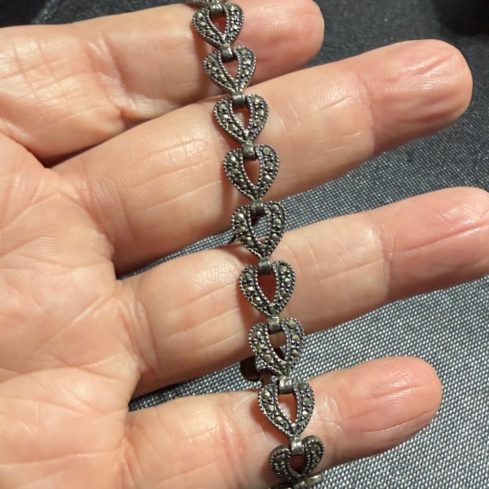 Elegant Art Deco Sterling Silver Marcacite Heart Bracelet 7.25"  (1)